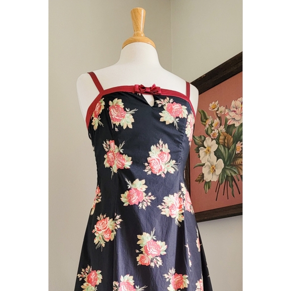 90s Black Floral Satin Bow 1990s Vintage Fit & Flare Midi Length Cotton Dress - Picture 4 of 15